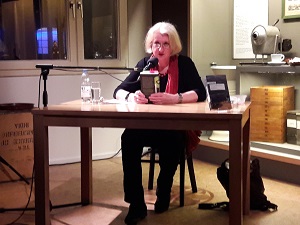 Ella Danz verkleinert